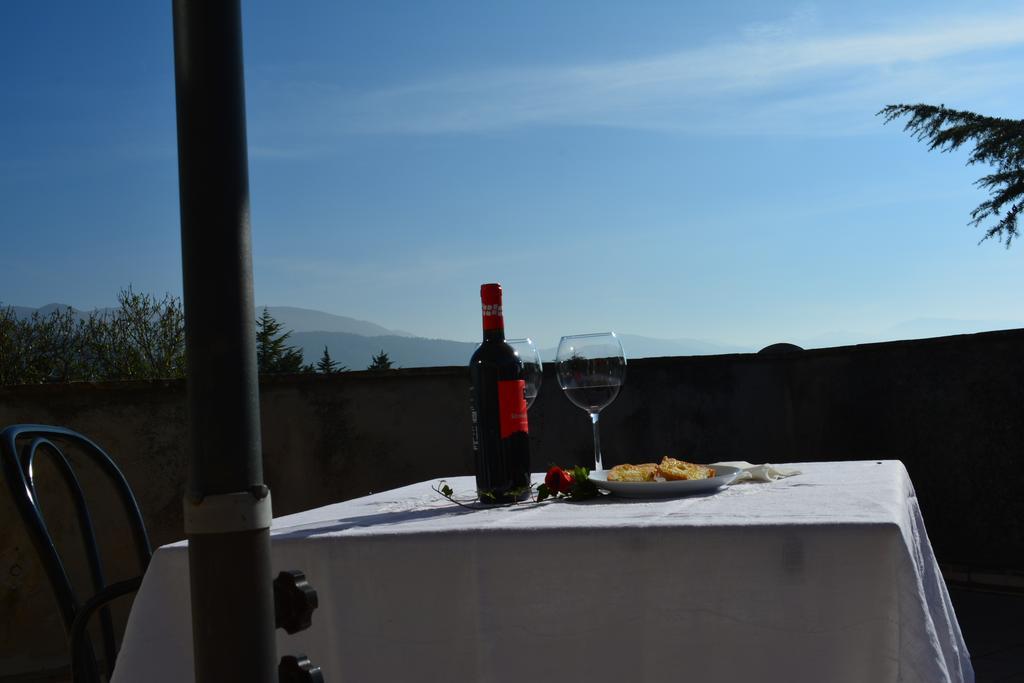 B&B Il Giovine Campello sul Clitunno Quarto foto